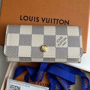 NWT Authentic Louis Vuitton 4 Key Holder Damier Azur